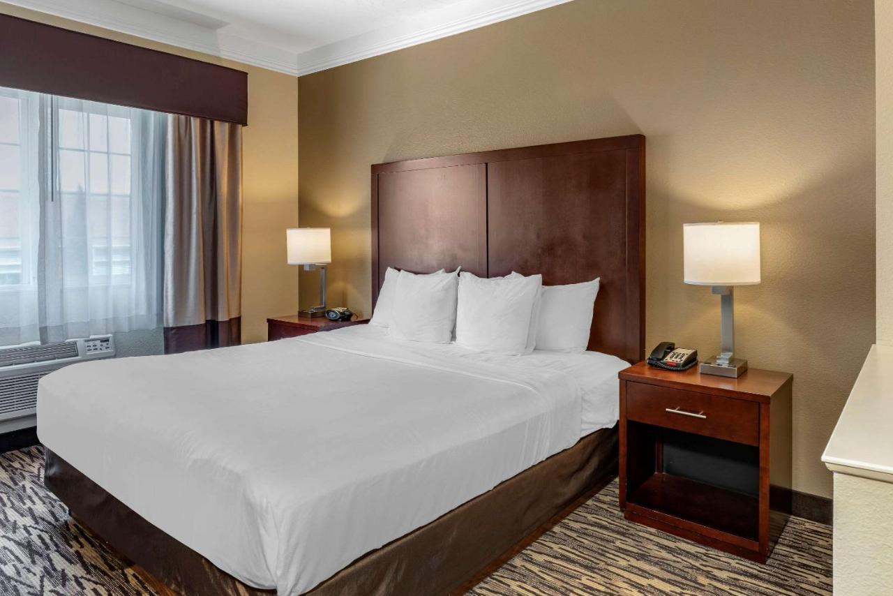 Comfort Suites Salem Exteriör bild