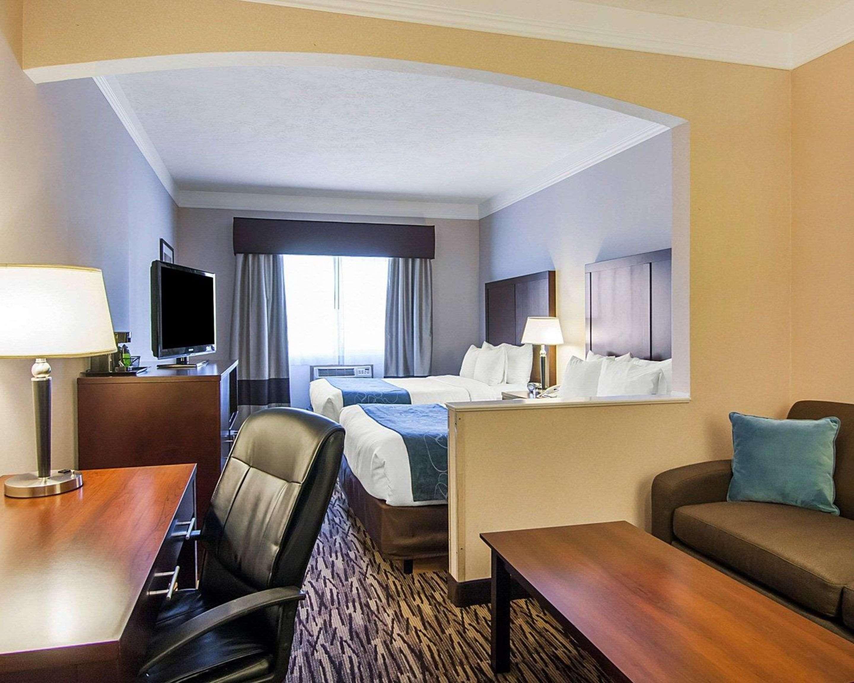 Comfort Suites Salem Exteriör bild