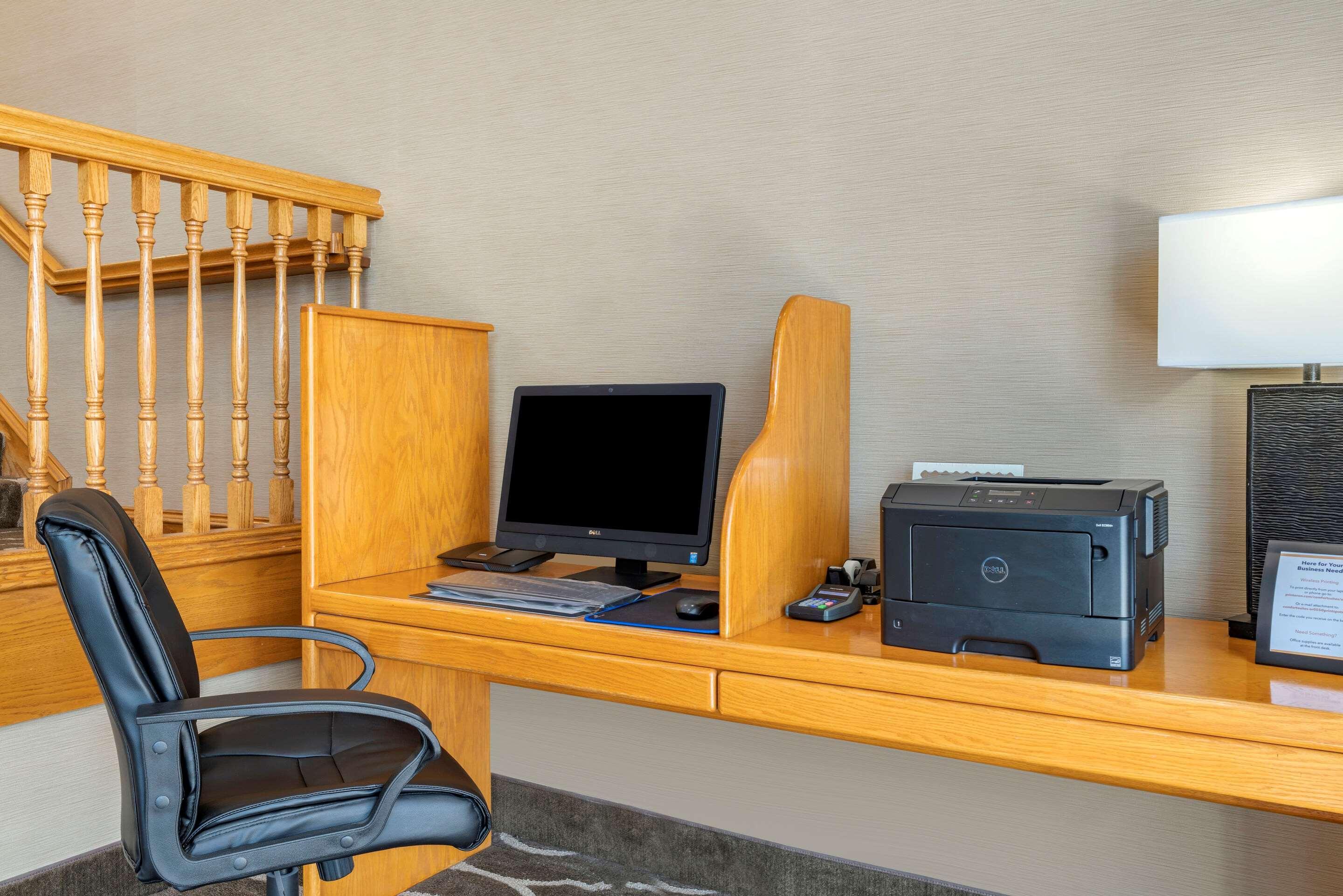 Comfort Suites Salem Exteriör bild