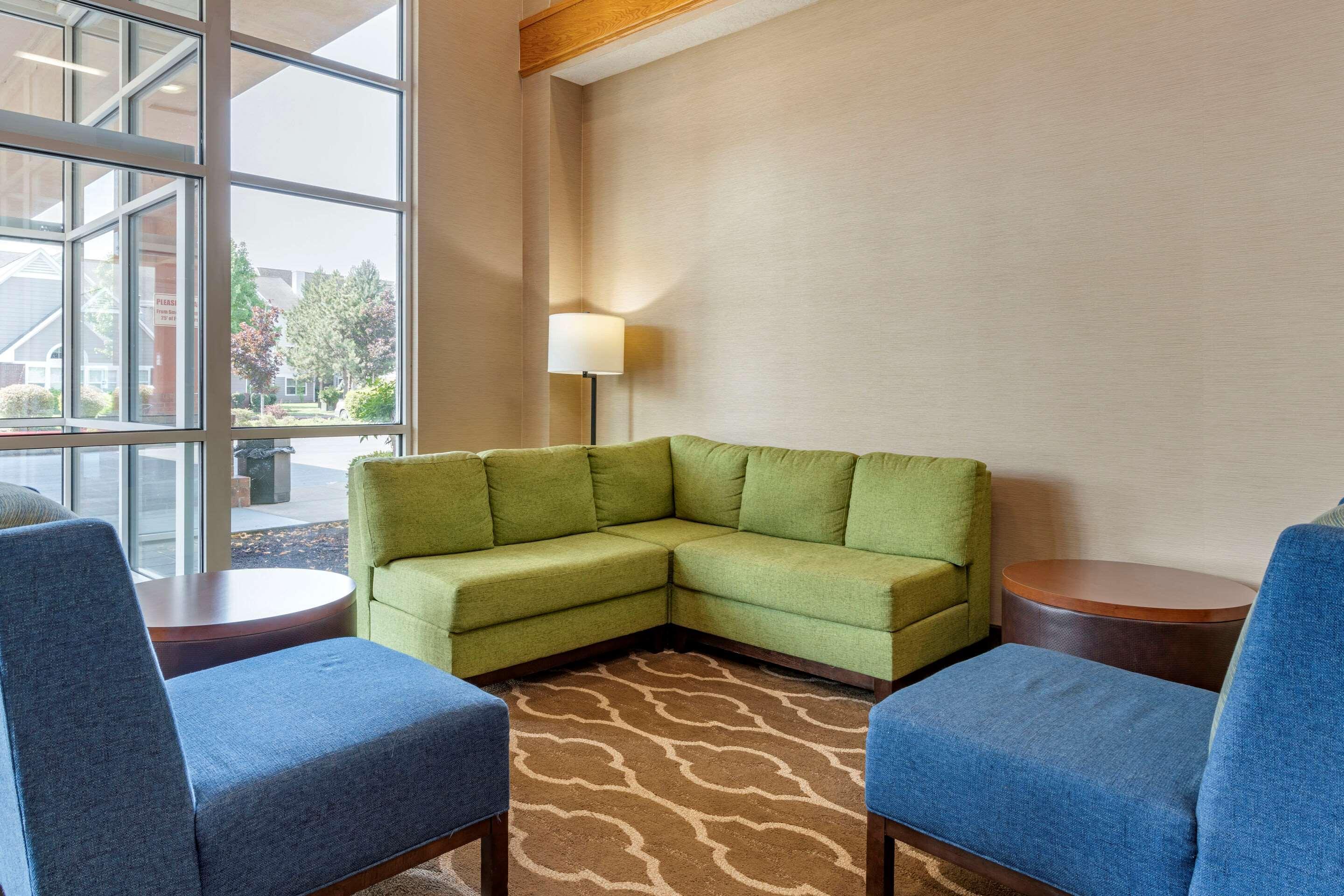 Comfort Suites Salem Exteriör bild