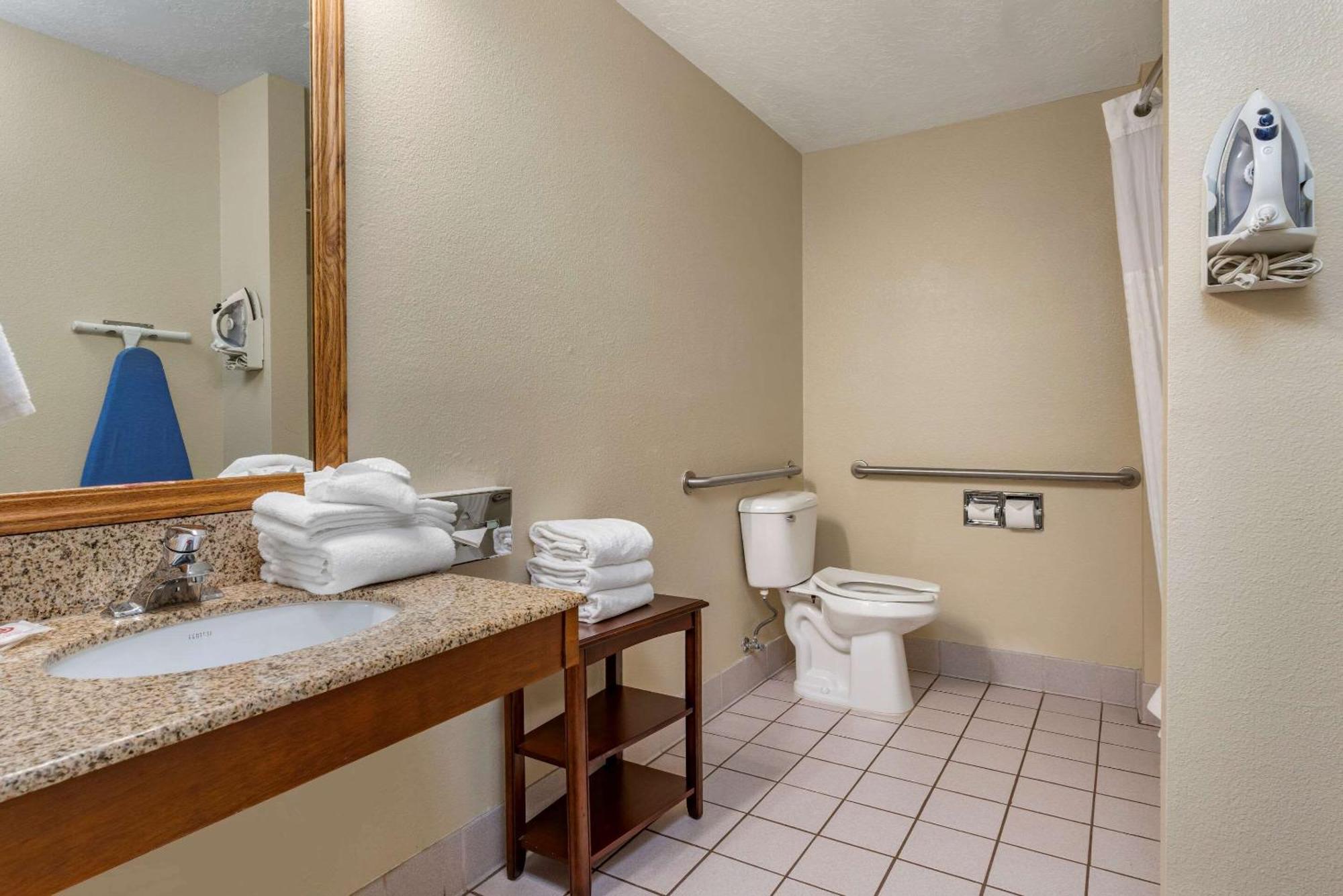 Comfort Suites Salem Exteriör bild